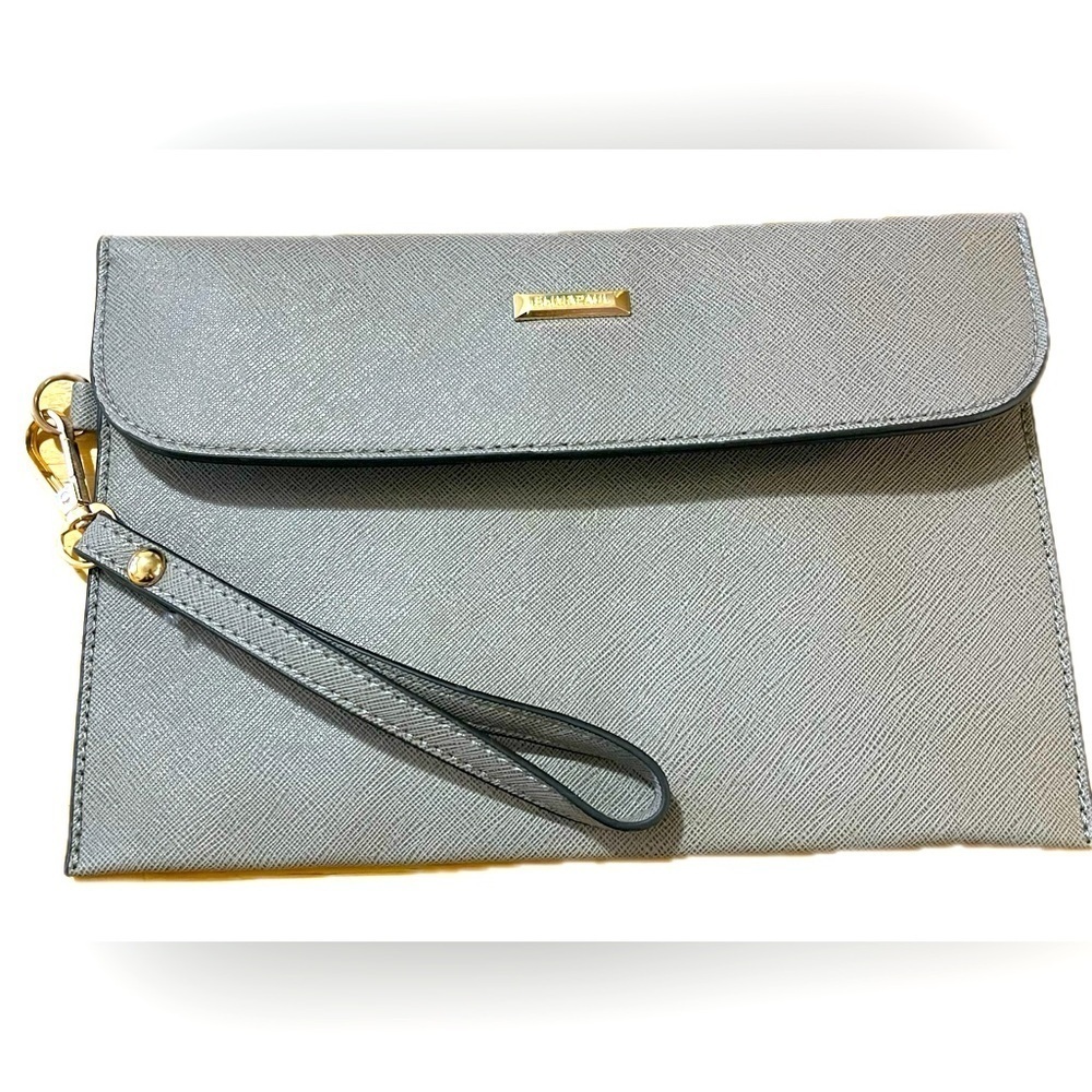 NWOT ELIM & PAUL Faux Leather Wristlet & Strap, Gray